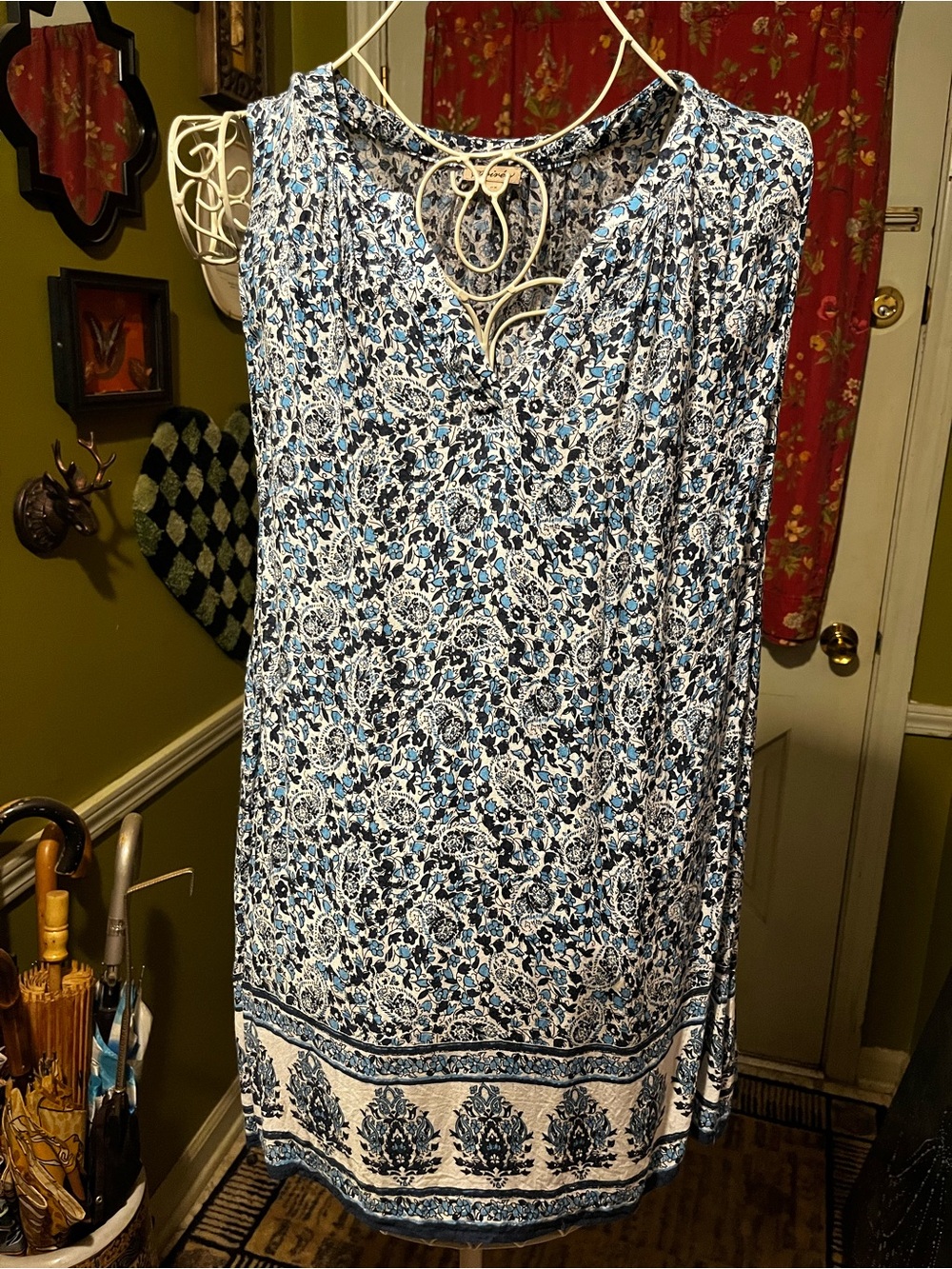 Soirée Sleeveless Blue & White Floral Blouse 2X